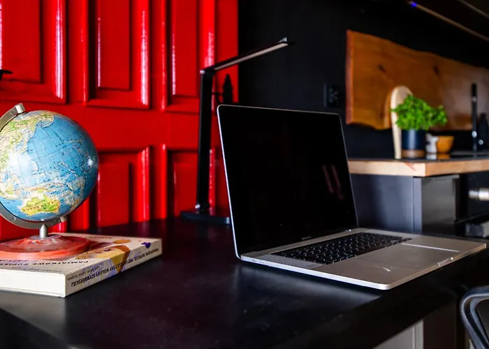 Retro Active, W Centrum, Przy Kampusie * Łódź